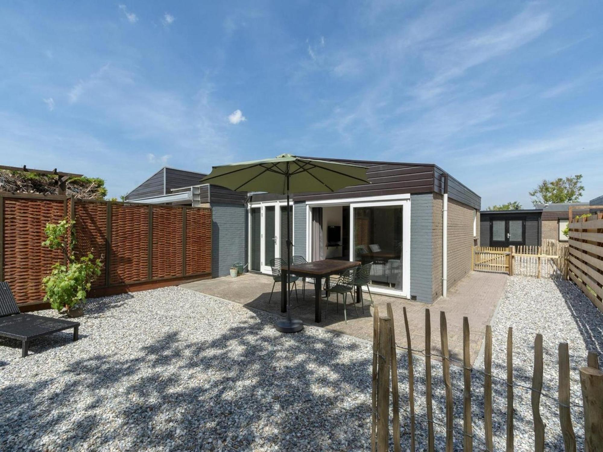 Luxurious Furnished Bungalow With Terrace Callantsoog Exterior photo